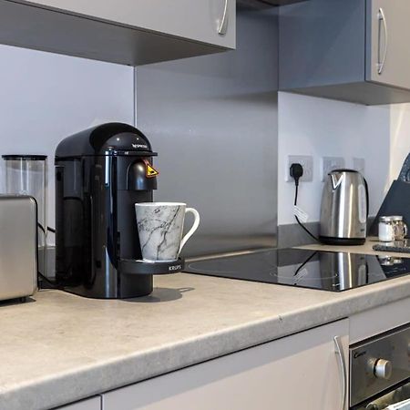 מנצ'סטר Modern 2 Bed Salford Apartment Stunning Views מראה חיצוני תמונה