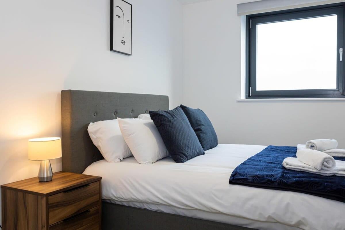 מנצ'סטר Modern 2 Bed Salford Apartment Stunning Views מראה חיצוני תמונה